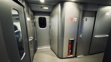 新幹線のトイレは女性が使いやすい？設備・清潔さ・場所・混雑回避ポイントを徹底解説